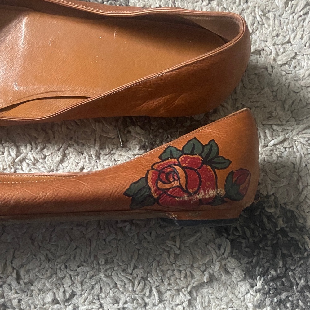 Gucci Brown Leather Heart Motif Ballet Flats - Picture 2 of 5